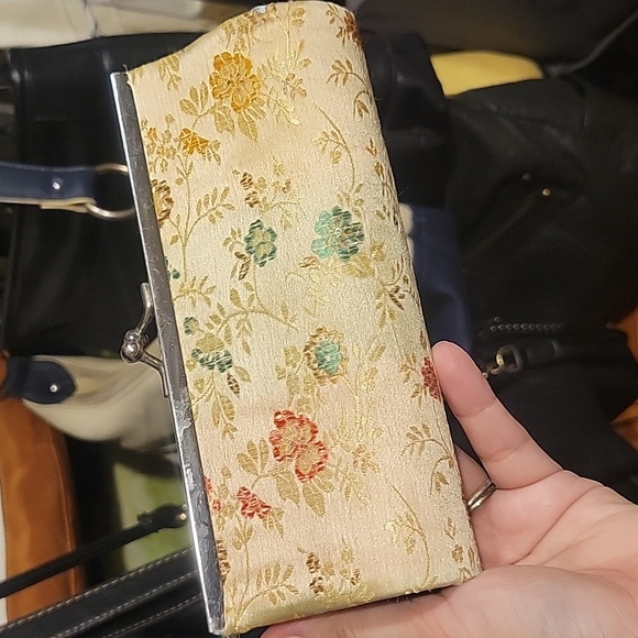 unknown Handbags - Vintage Clutch